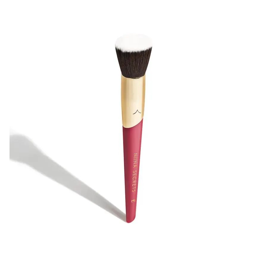 Pincel para Base Kabuki Niina Secrets By Eudora