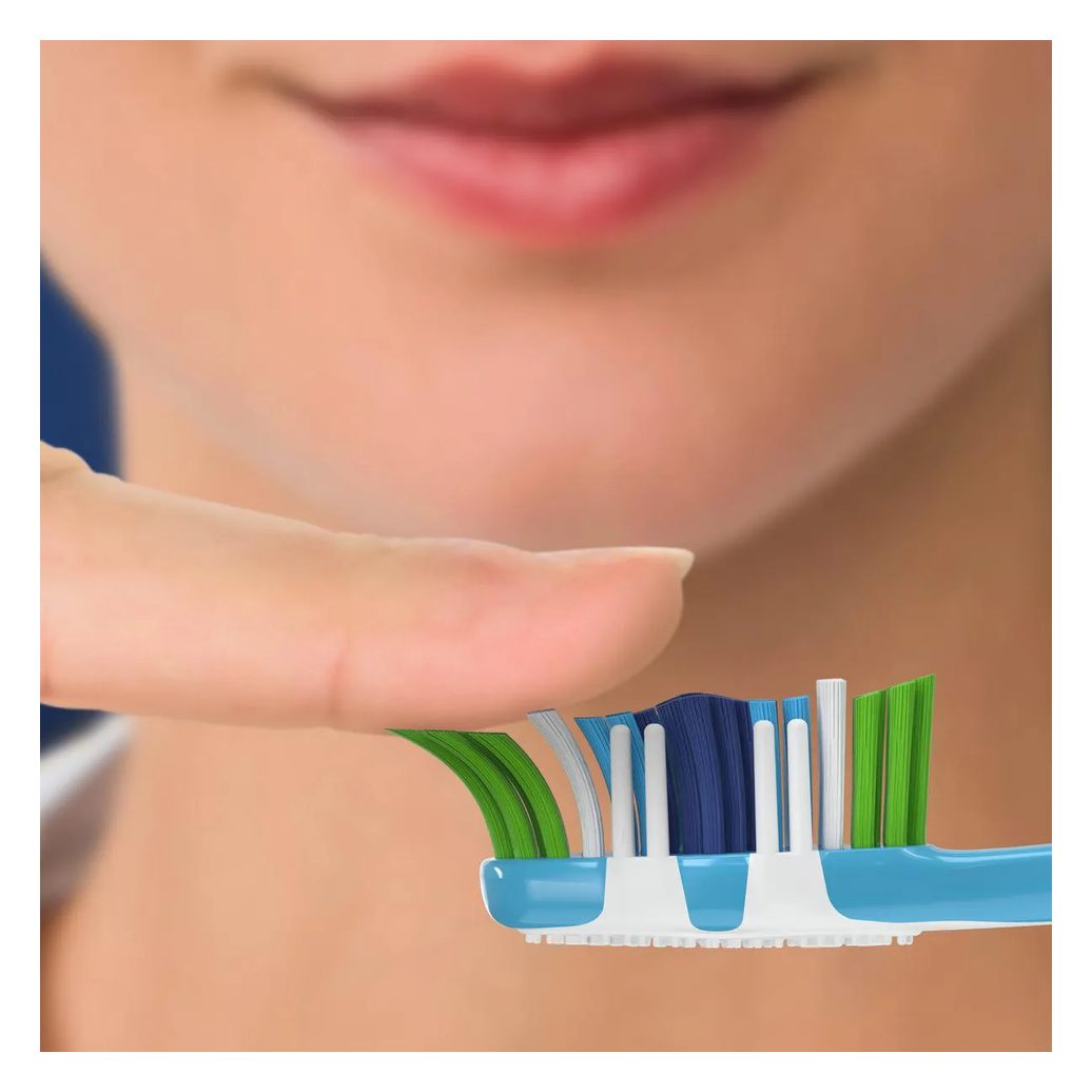 Escova de Dente Oral-B Complete 5 Ações de Limpeza Macia N°40 com 2 unidades