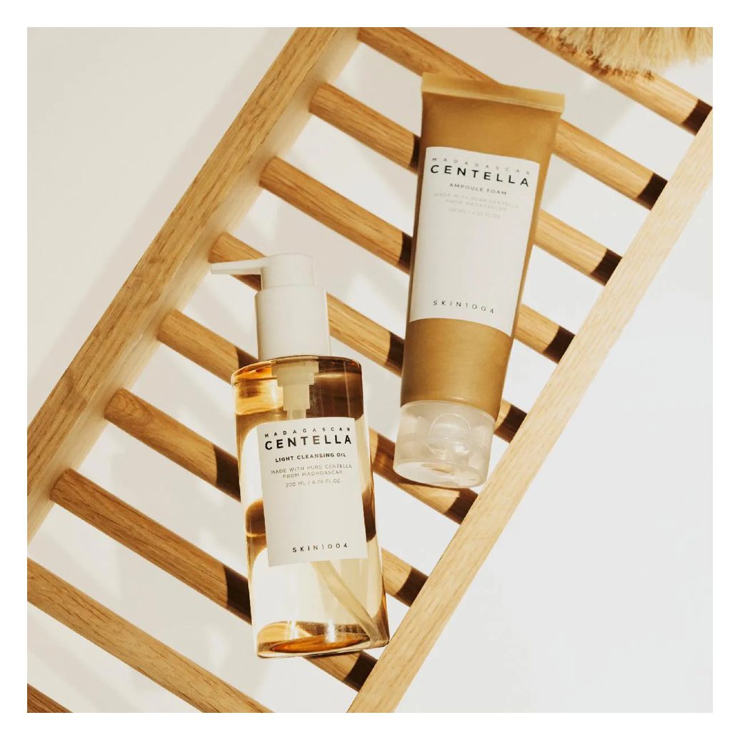 Kit Facial Skin 1004 Madagascar Centella Oléo de Limpeza Light Cleansing Oil 200ml + Espuma de Limpeza Ampoule Foam 125ml