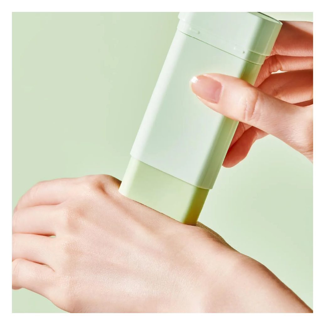 Protetor Solar Facial Stick Tocobo Cica Cooling Sun Stick FPS50++ 18g