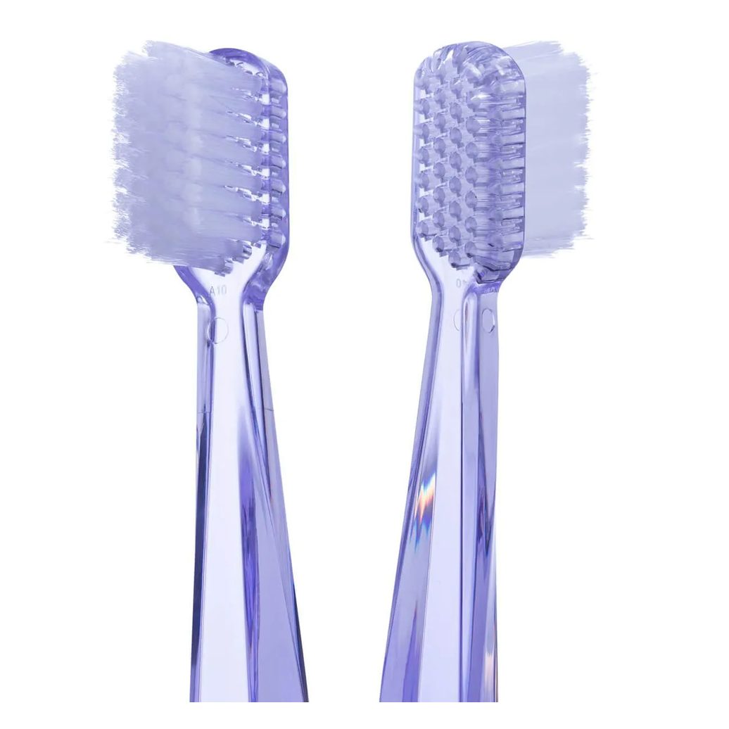 Escova de Dente Bitufo Class Soft Extramacia com 1 unidade + 1 Protetor de Cerdas